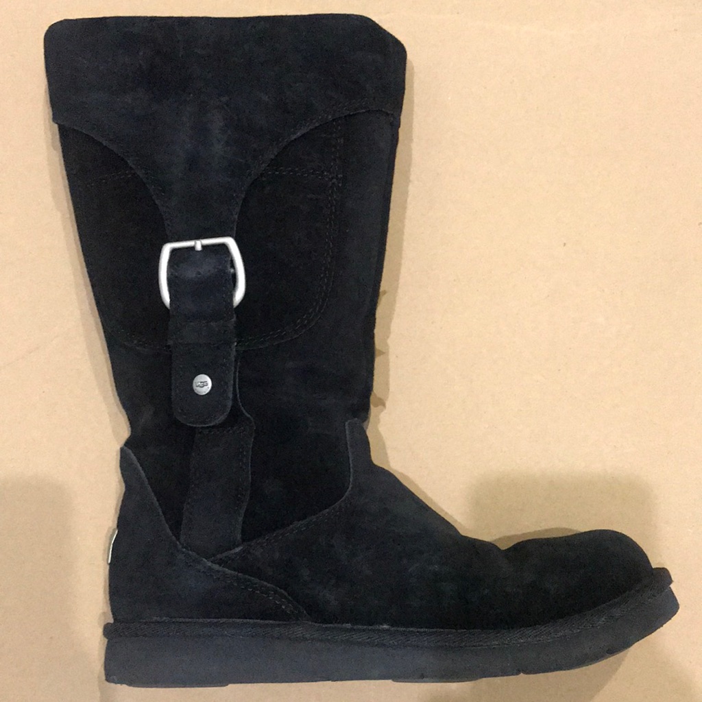 Ugg Boots, Black, Size 8. Cargo Iii